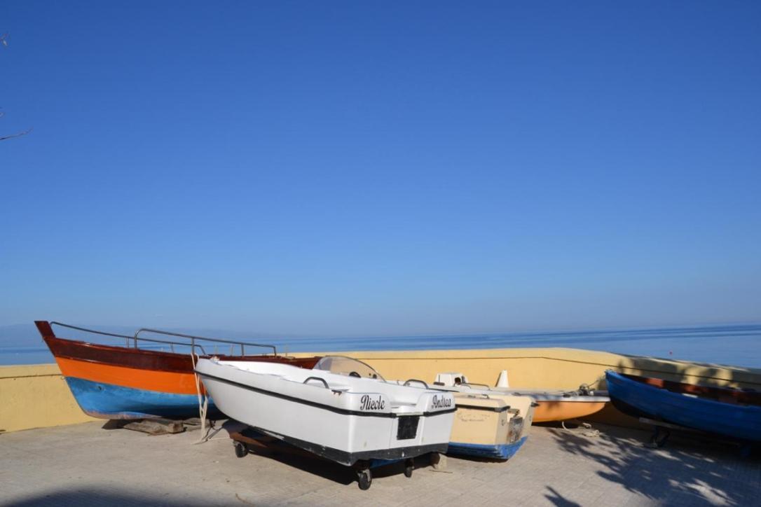 I Tesori Del Mare Bed & Breakfast Letojanni Exterior photo